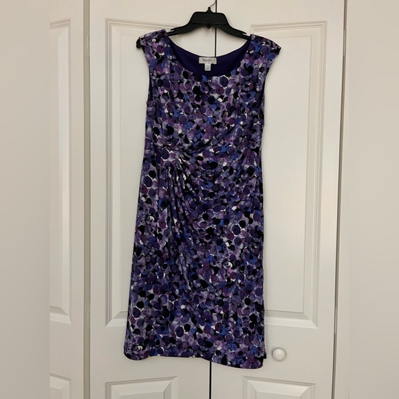 dressbarn Dresses & Skirts - Dressbarn Purple Print Sheath Ruched Dress